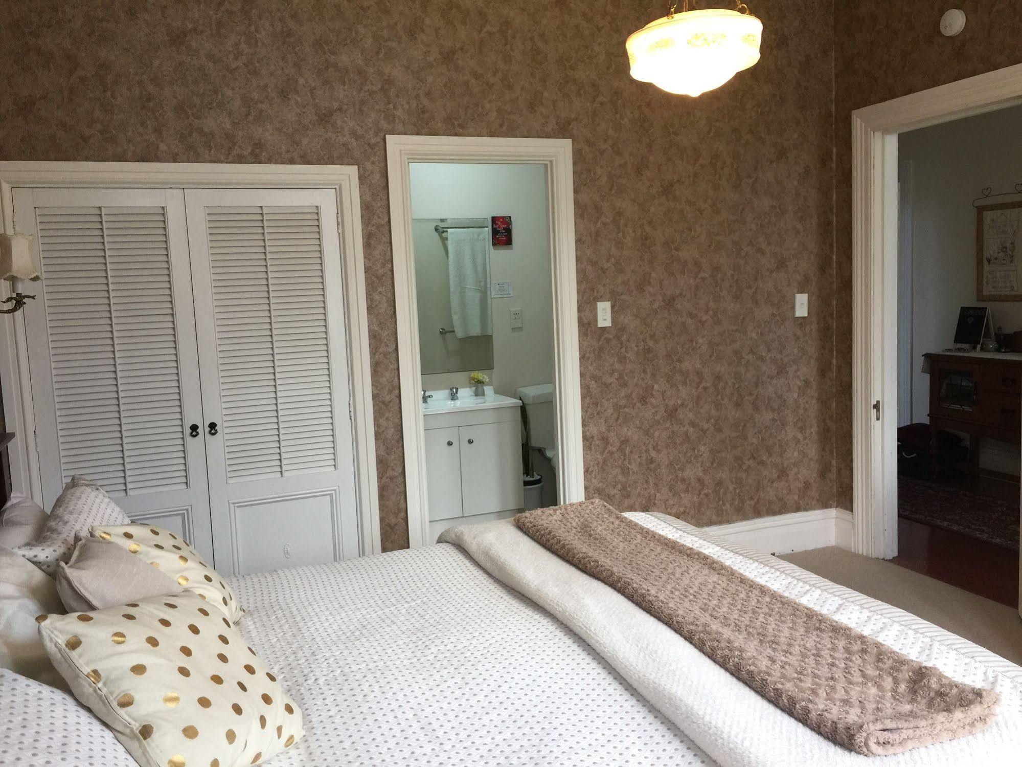 Chelsea House Bed & Breakfast Фангареи Экстерьер фото